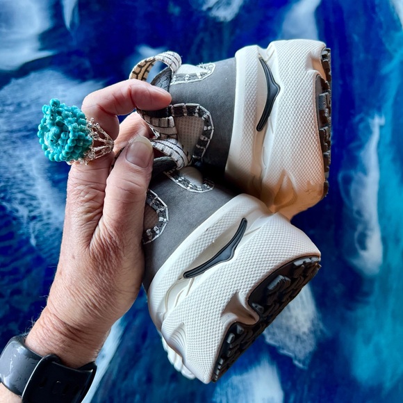 NEW HOKA U Bondi B3LS Running Shoes Alabaster/Astroid W 11.5 M 10.5 ALL GENDER - Picture 14 of 16